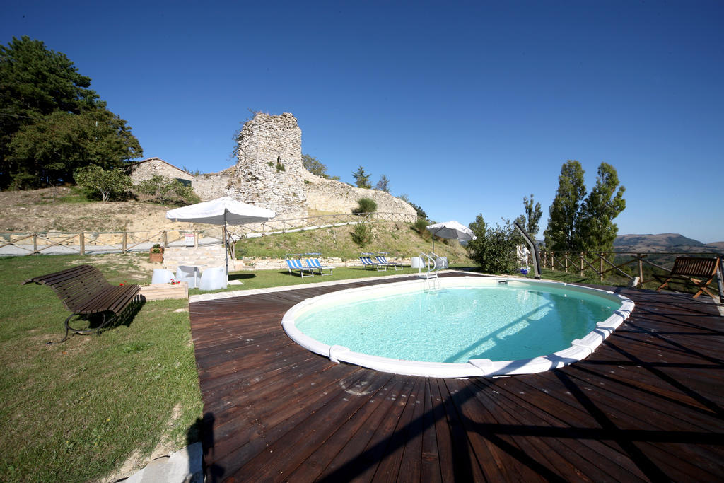 Agriturismo Borgo San Benedetto Villa Pietralunga  Exterior photo